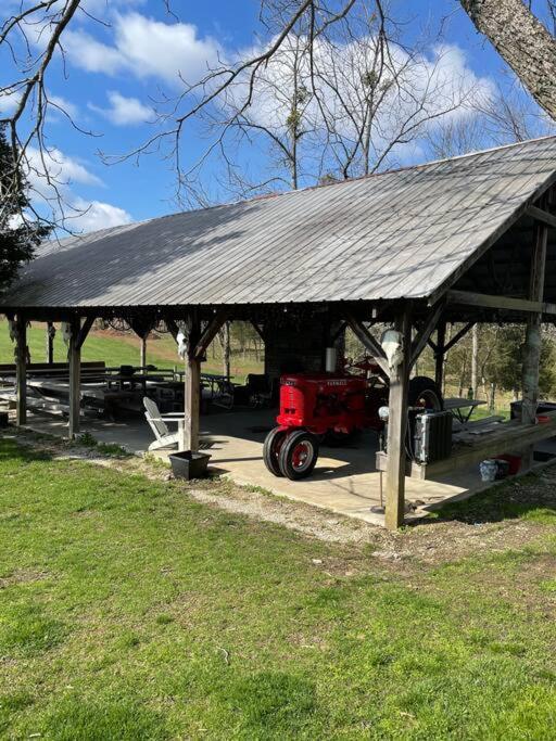 Bourbon Trail Cabin On The Farm Lawrenceburg Extérieur photo